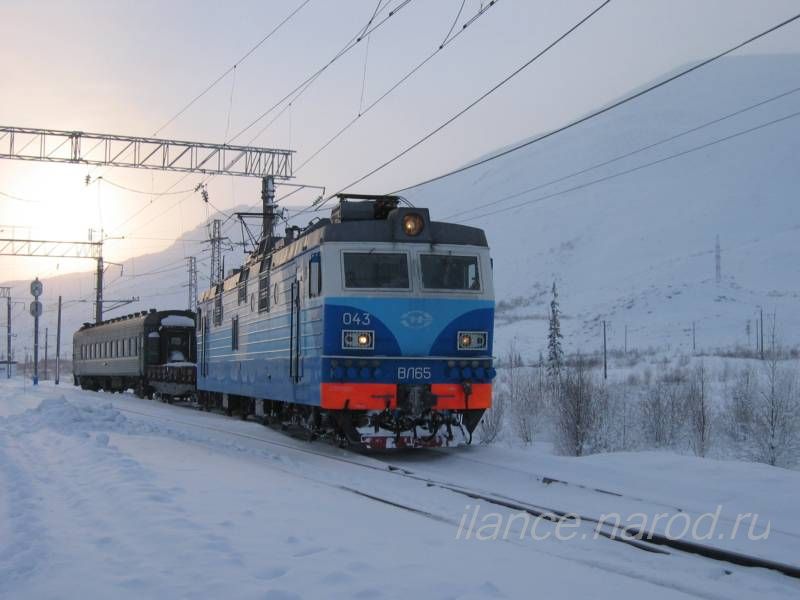 ВЛ65 с рабочим поездом. Фото: Егоровой Марины