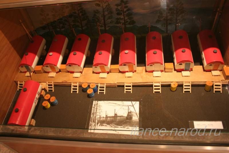 Макеты бытовок-бочек в музее БАМа. Фото: Егоровой Марины
