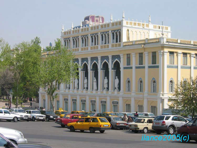 Музей азербайджанской литературы. Фото: Марина Егорова.